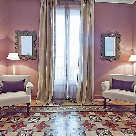 Luxurious For 9 People Recently Renovated In The Center Of