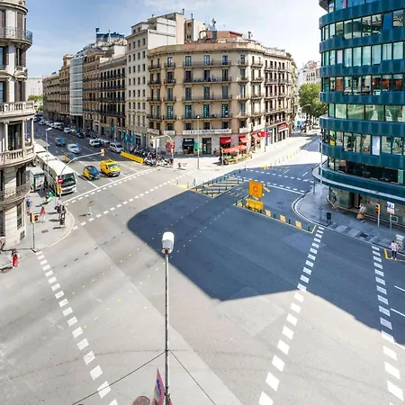 Villa Luxurious For 9 People Recently Renovated In The Center Of Barcelona
