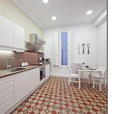 Luxurious For 9 People Recently Renovated In The Center Of
